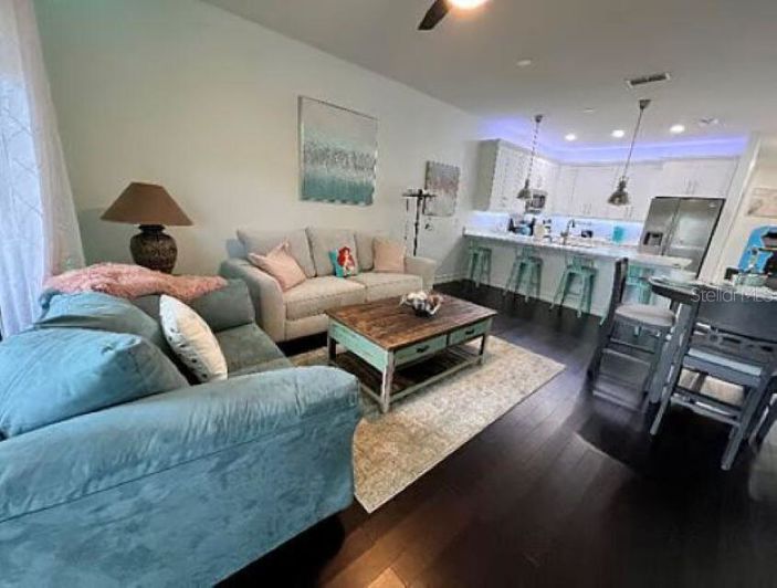 Image No.2-4 Bed Property for sale