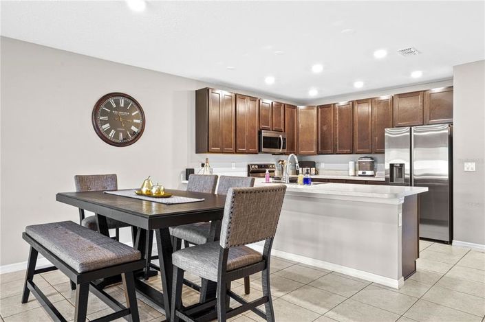 Image No.10-3 Bed Townhouse for sale