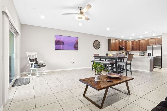 Image No.13-3 Bed Townhouse for sale