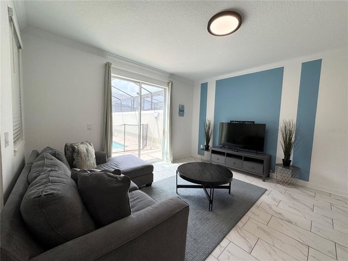 Image No.12-4 Bed Townhouse for sale