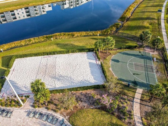 Image No.30-4 Bed Townhouse for sale