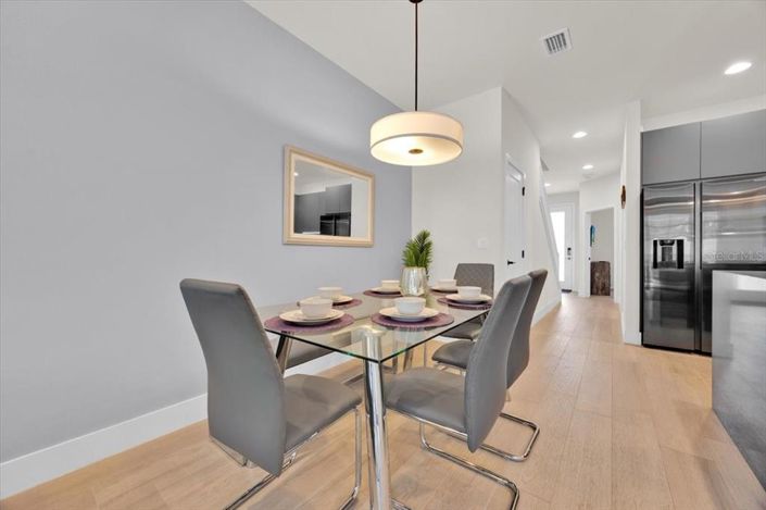 Image No.14-3 Bed Townhouse for sale