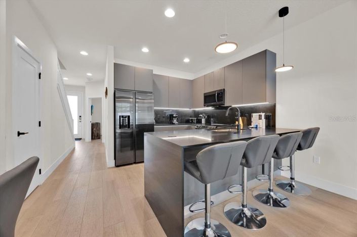 Image No.15-3 Bed Townhouse for sale