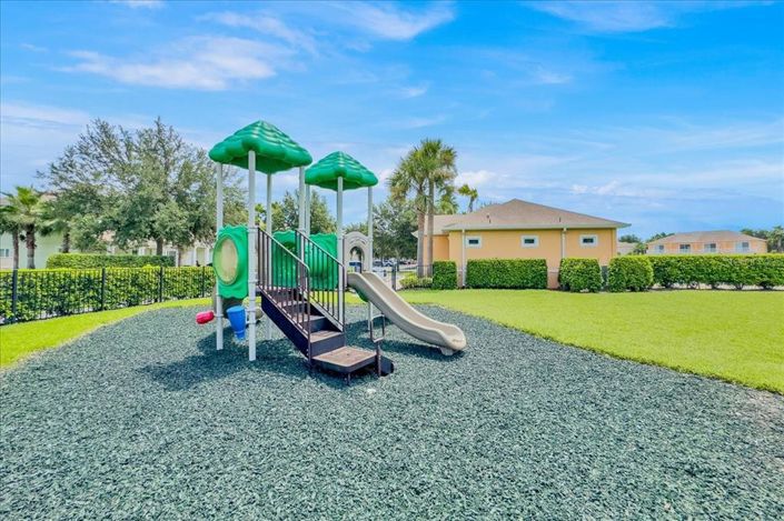 Image No.5-3 Bed Townhouse for sale