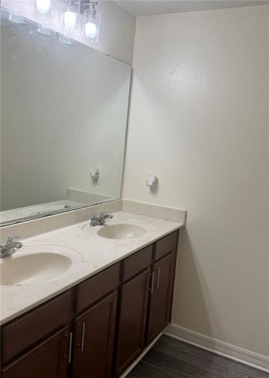 Image No.22-4 Bed Property for sale