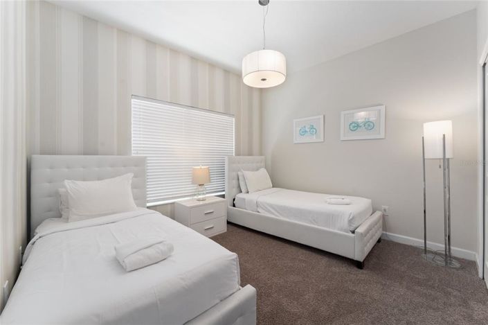 Image No.26-5 Bed Townhouse for sale