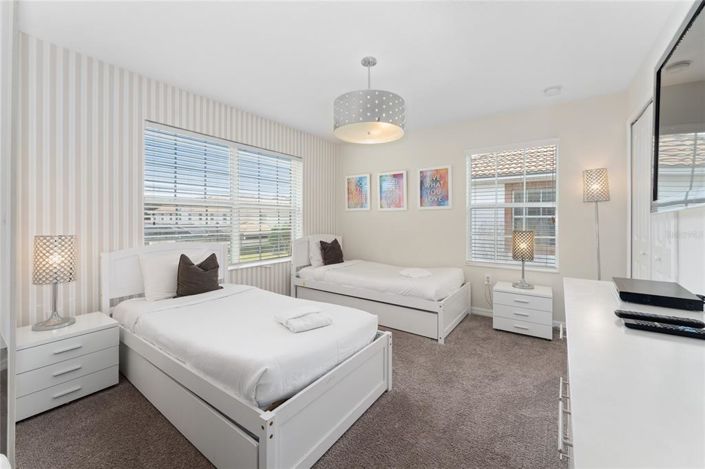 Image No.33-5 Bed Townhouse for sale