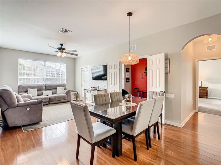 Image No.17-3 Bed Property for sale