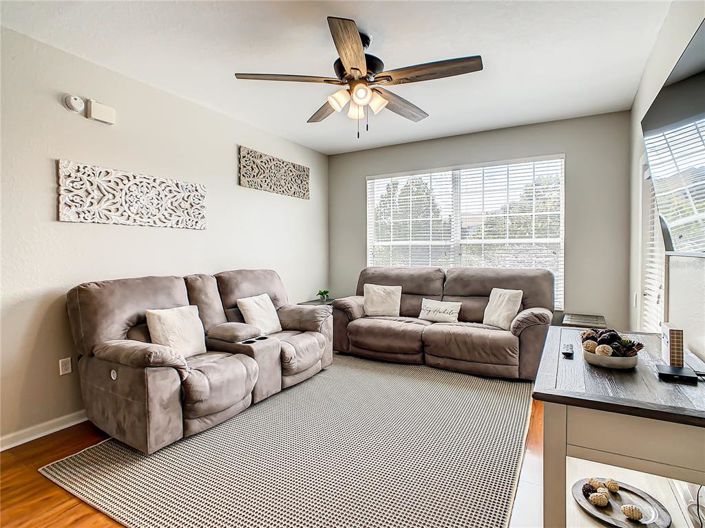 Image No.19-3 Bed Property for sale