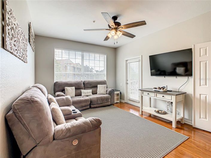 Image No.20-3 Bed Property for sale