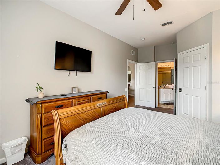 Image No.23-3 Bed Property for sale