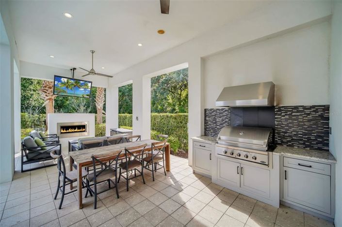 Image No.27-5 Bed Property for sale