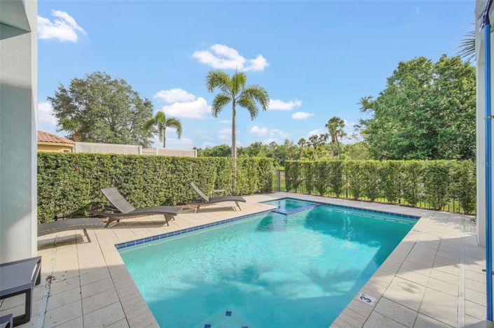 Image No.30-5 Bed Property for sale