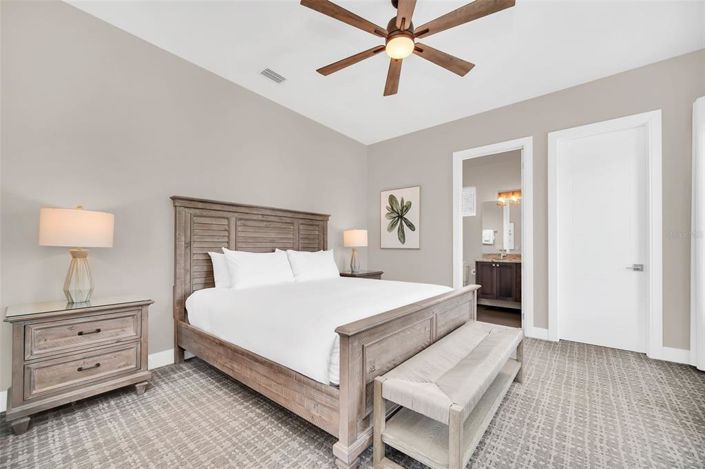 Image No.60-5 Bed Property for sale