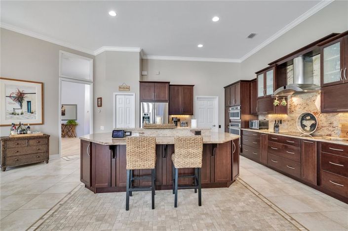 Image No.11-4 Bed Property for sale