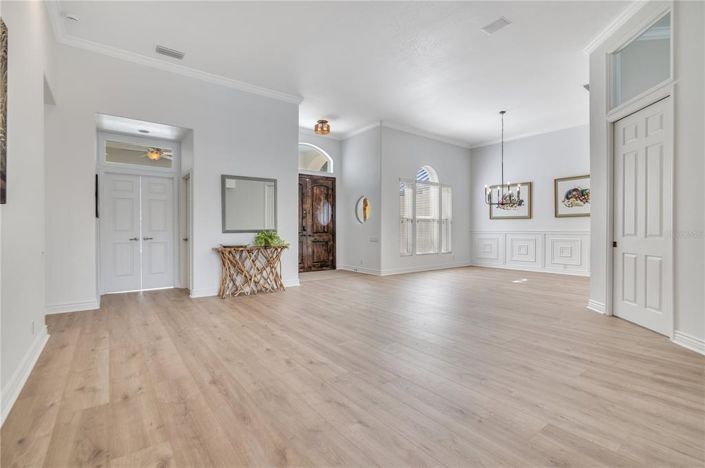 Image No.17-4 Bed Property for sale