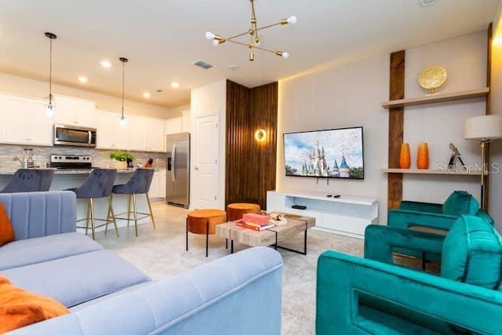 Image No.3-5 Bed Townhouse for sale