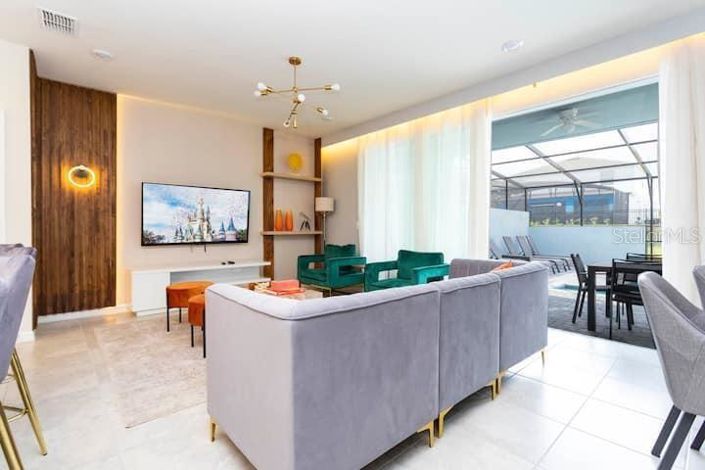 Image No.4-5 Bed Townhouse for sale