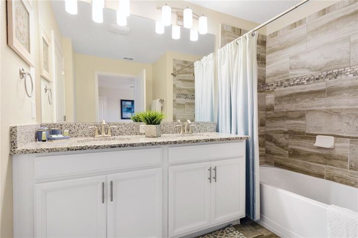 Image No.11-4 Bed Townhouse for sale