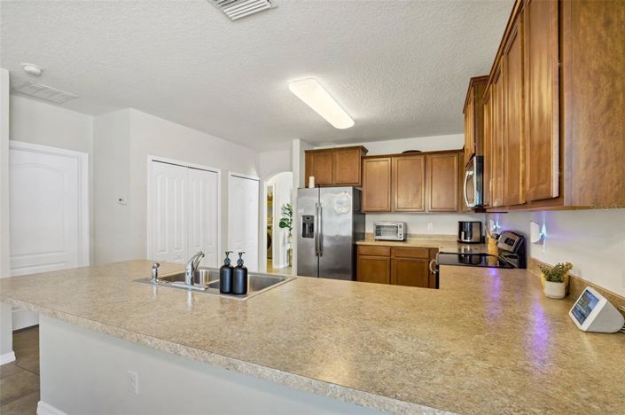 Image No.13-4 Bed Property for sale