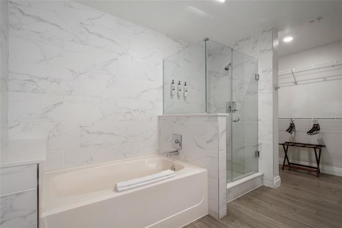 Image No.6-2 Bed Property for sale