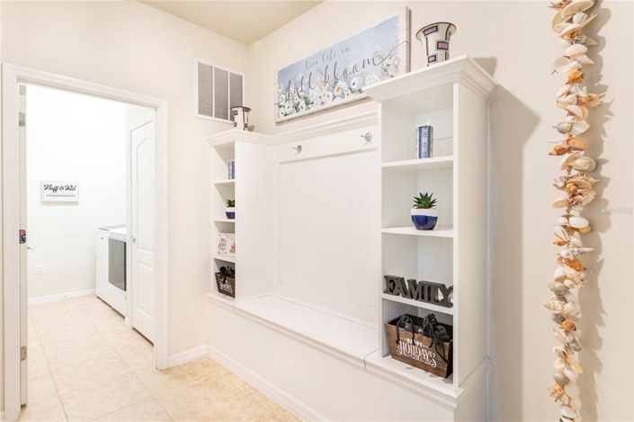 Image No.15-8 Bed Property for sale