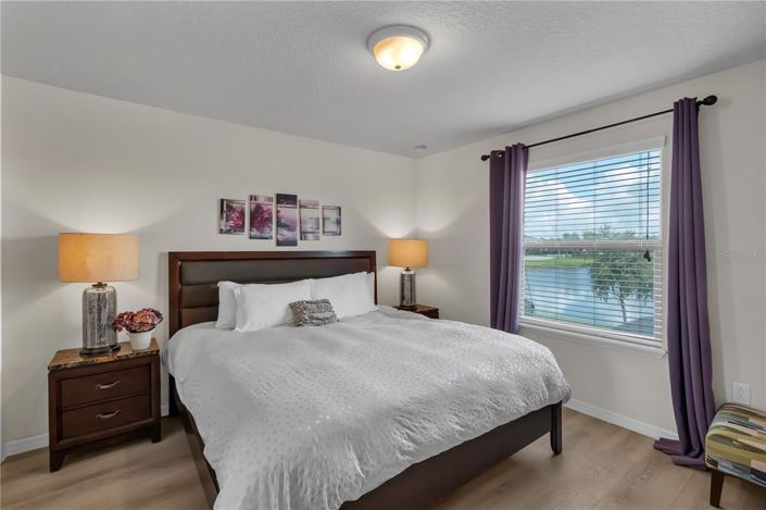 Image No.34-8 Bed Property for sale