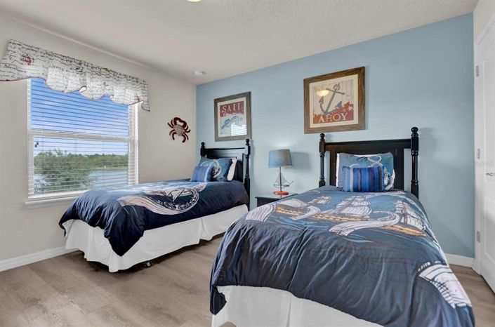 Image No.36-8 Bed Property for sale