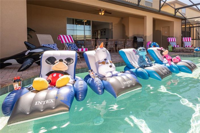 Image No.44-8 Bed Property for sale