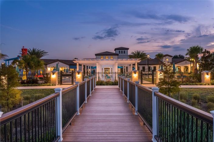 Image No.50-8 Bed Property for sale