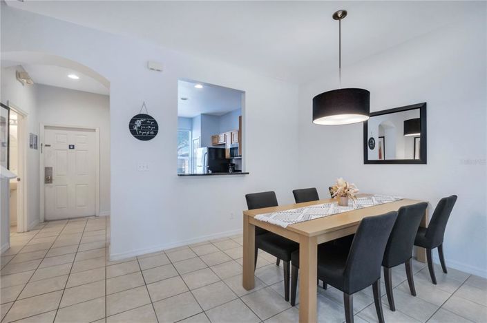 Image No.17-3 Bed Townhouse for sale