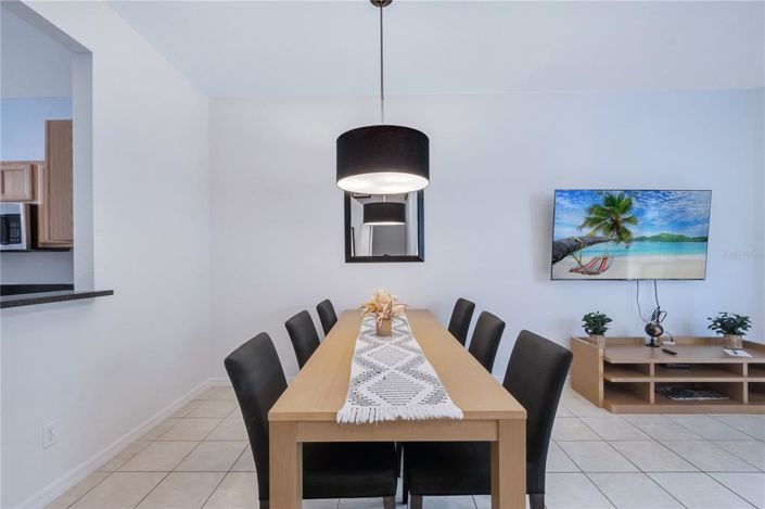 Image No.18-3 Bed Townhouse for sale