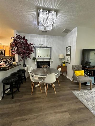 Image No.12-3 Bed Property for sale