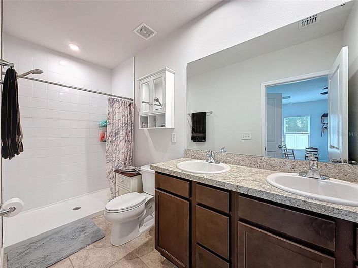 Image No.20-4 Bed Property for sale