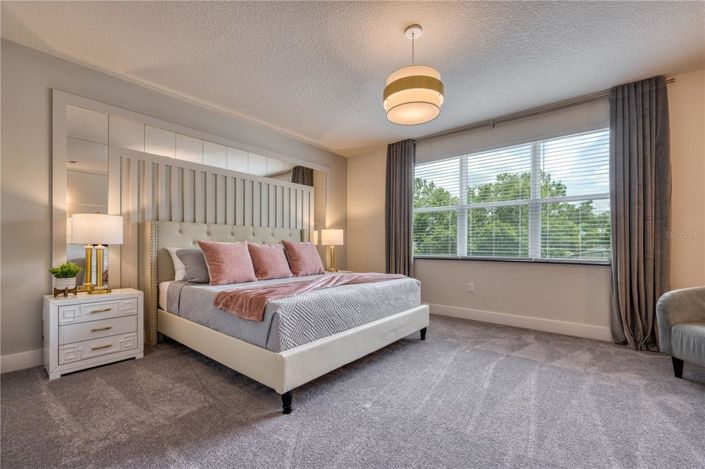 Image No.18-4 Bed Townhouse for sale