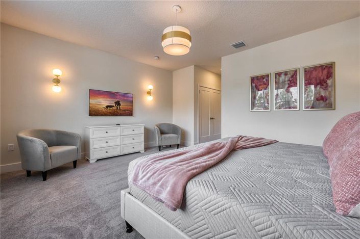 Image No.19-4 Bed Townhouse for sale