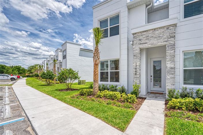 Image No.3-4 Bed Townhouse for sale