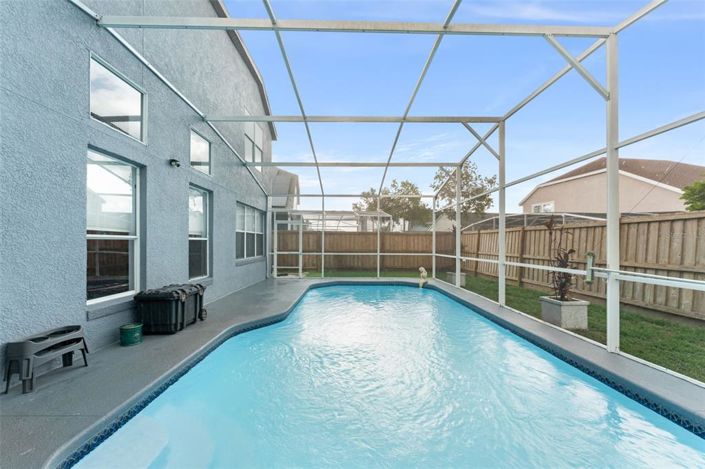 Image No.34-5 Bed Property for sale