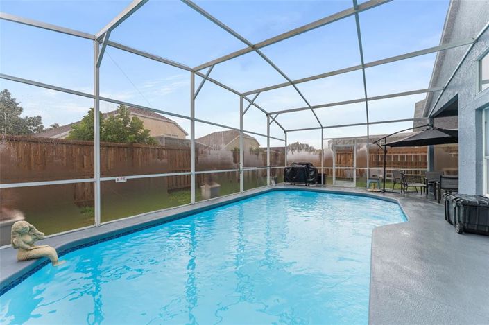 Image No.38-5 Bed Property for sale