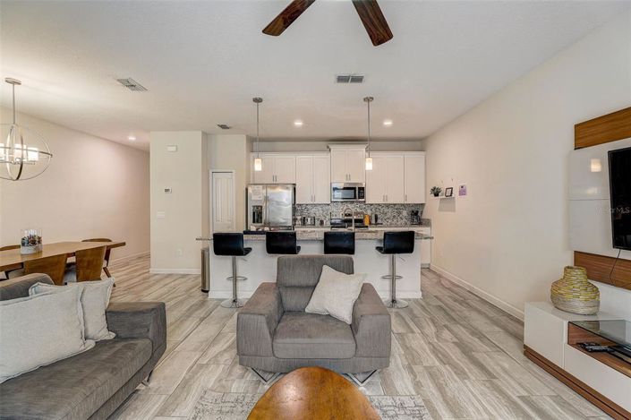 Image No.21-4 Bed Townhouse for sale