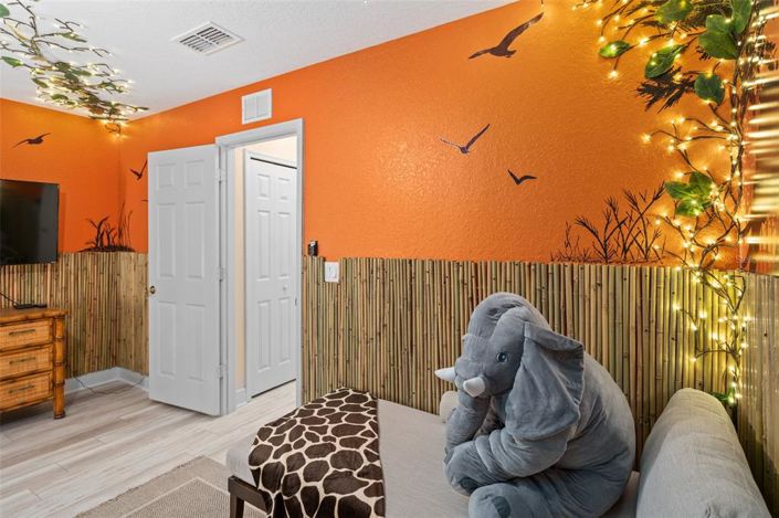 Image No.17-3 Bed Property for sale