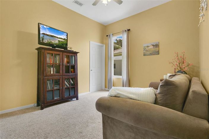 Image No.19-5 Bed Property for sale