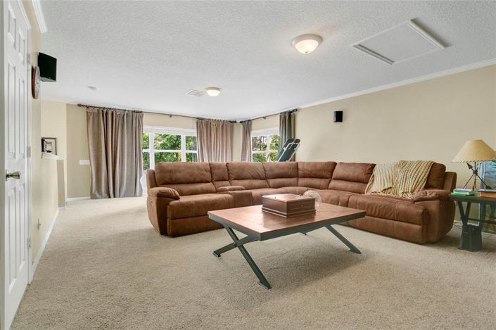 Image No.21-5 Bed Property for sale