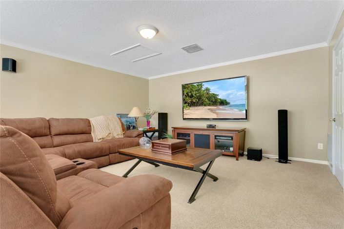 Image No.22-5 Bed Property for sale