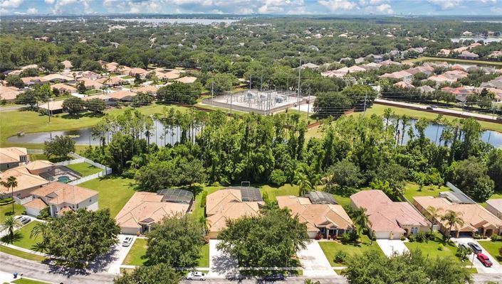 Image No.38-5 Bed Property for sale