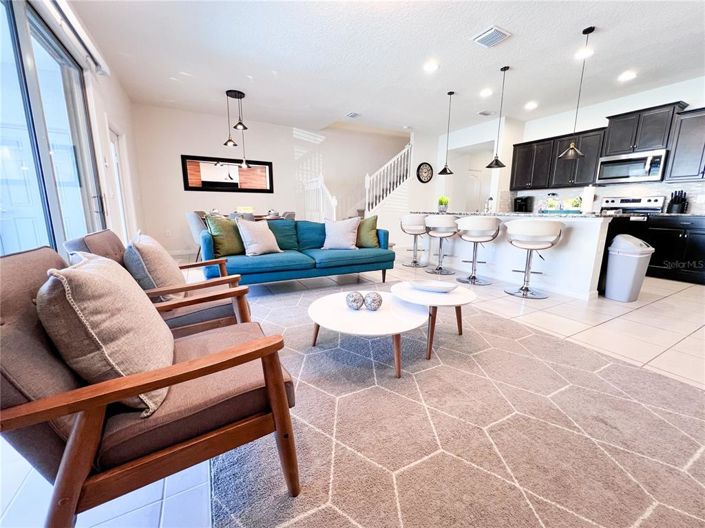 Image No.12-5 Bed Townhouse for sale