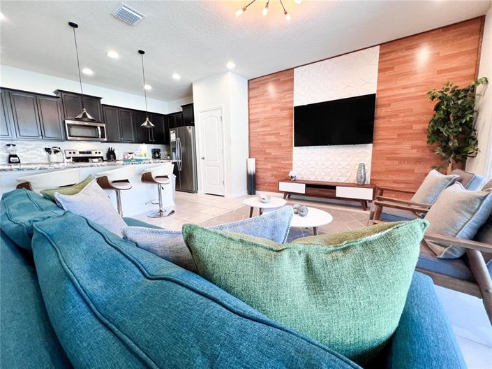 Image No.21-5 Bed Townhouse for sale