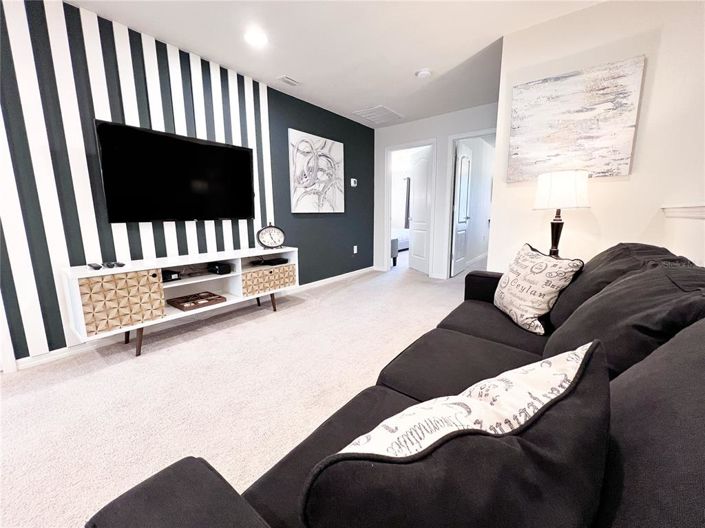 Image No.37-5 Bed Townhouse for sale