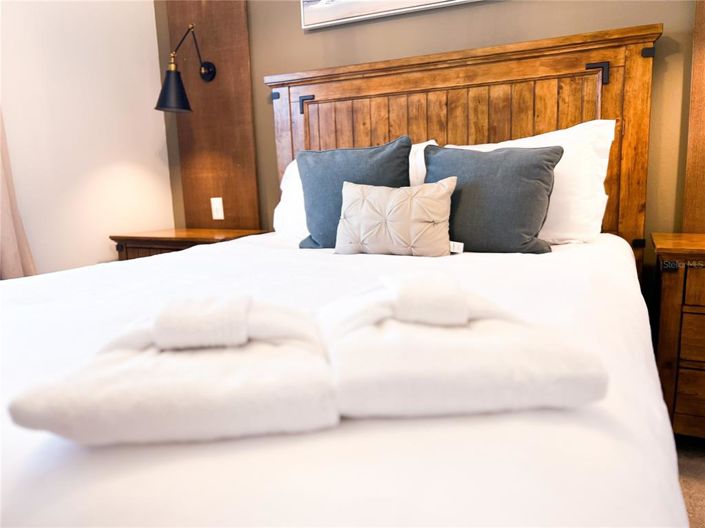 Image No.46-5 Bed Townhouse for sale