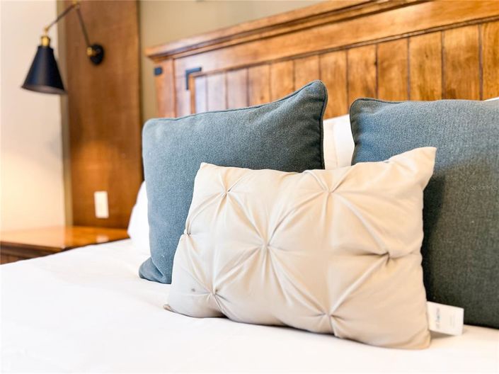 Image No.47-5 Bed Townhouse for sale